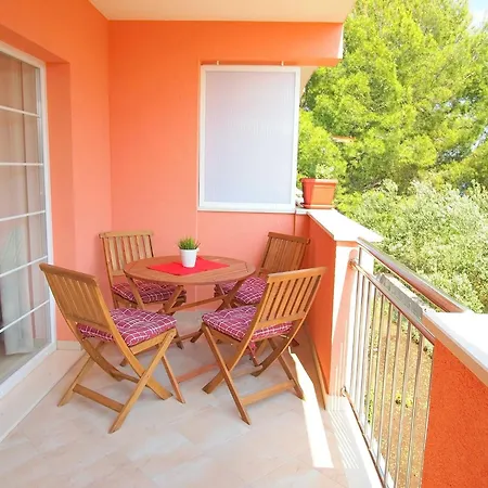 Rea Orebi - One Bedroom With Terrace 3 *